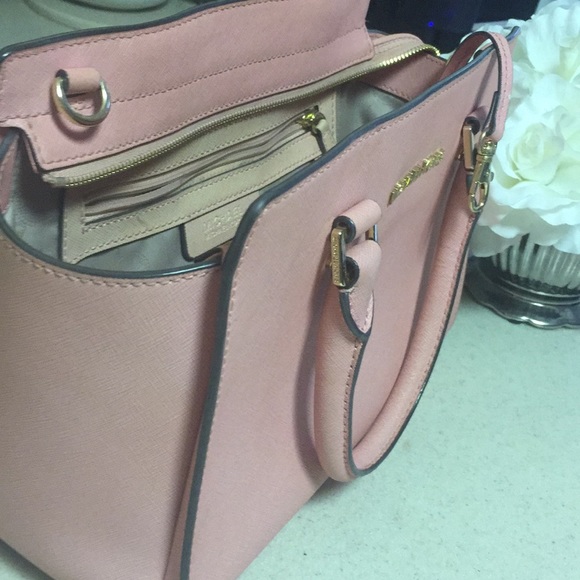 Michael kors handbag - Picture 3 of 4